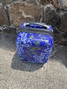 Hawaii Blue Floral Carry-On Travel Bag